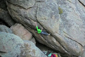 Daniel Woods bouldering in Colorado – V14 / V15